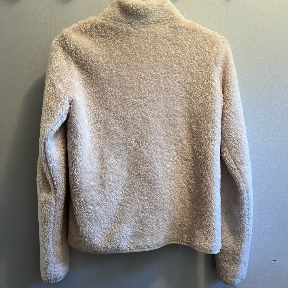 Fluffy Fleece - Picture 3 of 3